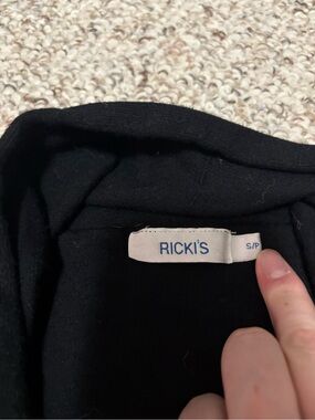 Ricki's Black Women's Top with Crew Neck